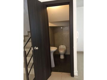 VENDO-ARRIENDO CASA EN IBARRA CONJUNTO HABITACIONAL CAMPO REAL