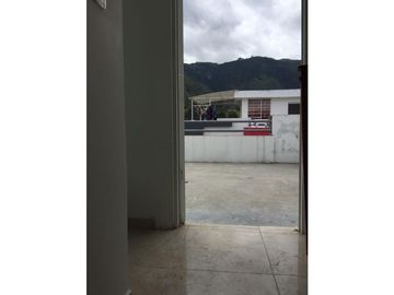 VENDO-ARRIENDO CASA EN IBARRA CONJUNTO HABITACIONAL CAMPO REAL