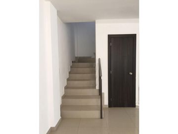 VENDO-ARRIENDO CASA EN IBARRA CONJUNTO HABITACIONAL CAMPO REAL