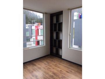 VENDO-ARRIENDO CASA EN IBARRA CONJUNTO HABITACIONAL CAMPO REAL