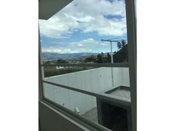 VENDO-ARRIENDO CASA EN IBARRA CONJUNTO HABITACIONAL CAMPO REAL