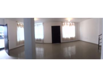 VENDO-ARRIENDO CASA EN IBARRA CONJUNTO HABITACIONAL CAMPO REAL