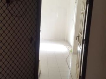 Rumah disewakan Simpang Darmo Permai Selatan