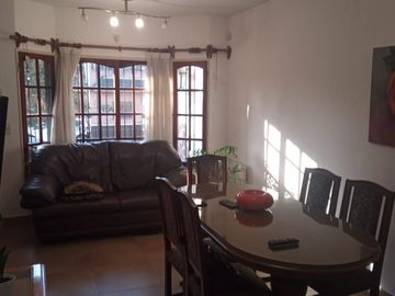 # MIRA ESTO # DUPLEX # 4 AMB # GGE # PATIO # EXCELENTE UBICACION