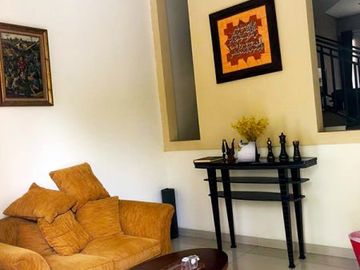 Rumah Cantik di Pondok Indah - Pinang Kuningan Jakarta Selatan