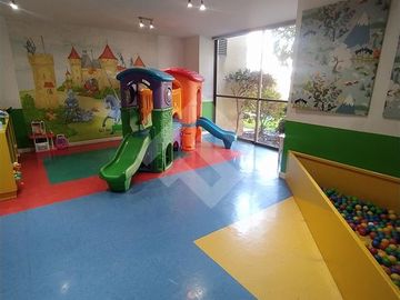 Se vende Departamento, Privilegiada ubicación a pasos de Gr...