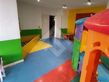 Se vende Departamento, Privilegiada ubicación a pasos de Gr...