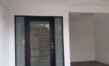 TOWN HOUSE IN AFPOVAI TAGUIG CITY