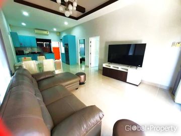 Spacious 3-bedroom House with private pool