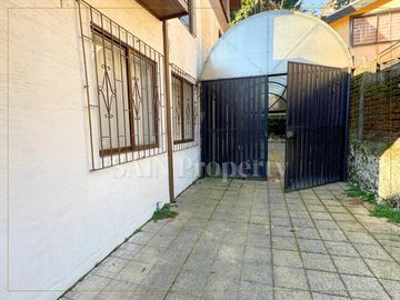 Casa Grande En Barrio Universitario Concepción