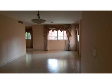 Se vende casa en Rainforest Village PH Las Huacas