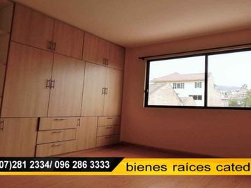 Casa de venta en Ordoñez Lasso, Cerca del Hotel Oro Verde – código:17090