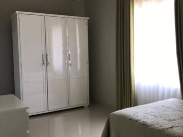Disewakan Rumah ( Fully Furnish) Di Jl.Berlian,Cilandak Jakarta Selatan