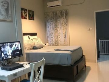Disewakan Rumah ( Fully Furnish) Di Jl.Berlian,Cilandak Jakarta Selatan