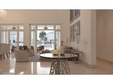 Vendo casa en zona exclusiva de Samborondon