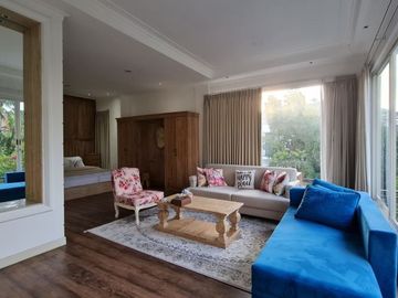 Rumah sultan dalam perumahan jalan Kaliurang km 8