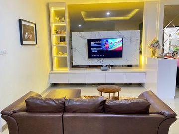 For Sale Beautiful 4BR Townhouse at Lebak Bulus