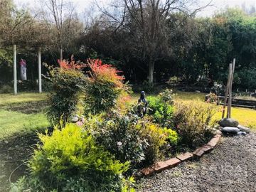 VENDO HERMOSA CASA 5 DORMITORIOS, CLUB DE TENIS, TALAGANTE