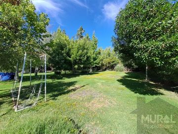 VENDO HERMOSA CASA 5 DORMITORIOS, CLUB DE TENIS, TALAGANTE