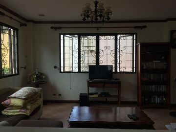 House and lot for sale in Forest Hills Banawa Cebu City Philippines.