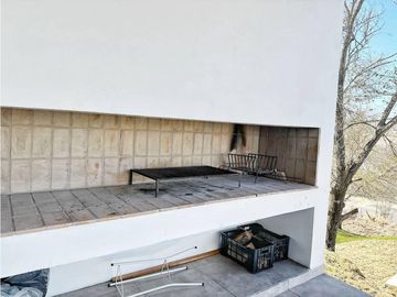 CASA EN VENTA A ESTRENAR COUNTRY ALTOS DE CARLOS PAZ