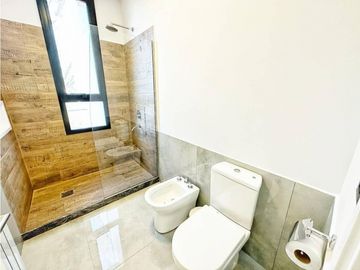 CASA EN VENTA A ESTRENAR COUNTRY ALTOS DE CARLOS PAZ