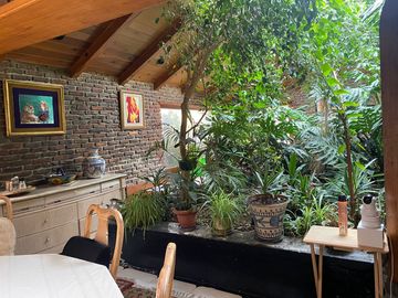 SE VENDE EXCELENTE CASA