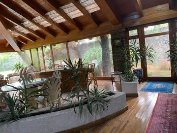 SE VENDE EXCELENTE CASA