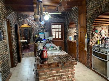 SE VENDE EXCELENTE CASA