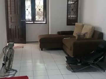 Rumah siap huni dalam cluster di Ciputat