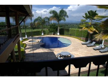 SE VENDE FINCA EN LA VIA FILANDIA-ALCAL