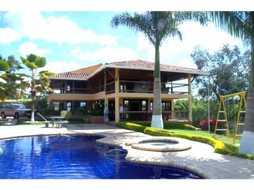 SE VENDE FINCA EN LA VIA FILANDIA-ALCAL