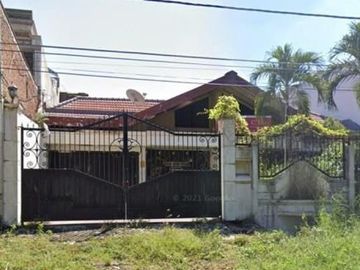Dijual Rumah di Kawasan Elite @Raya Darmo harapan, Lokasi Strategis