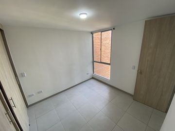 apartamento en arriendo en la cuenca. Cod A515384