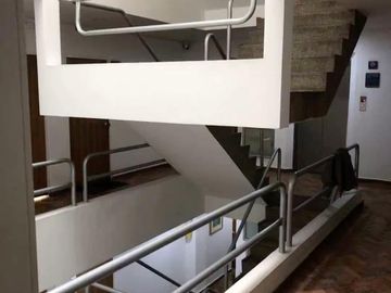 Arriendo/vendo Hermosa Oficina 408 Frente A Unicentro, Bogotá