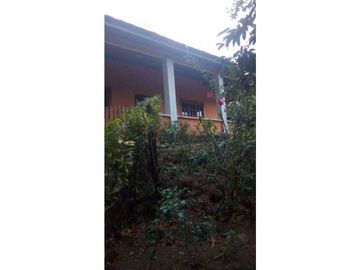 VENDO CASA DE CAMPO Y 900M2 EN EL NANCITO