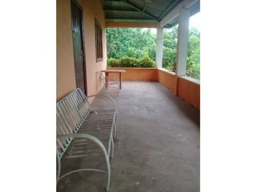 VENDO CASA DE CAMPO Y 900M2 EN EL NANCITO