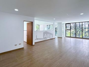 Casa en venta en Hacienda San Antonio Metepec con habitación en planta baja