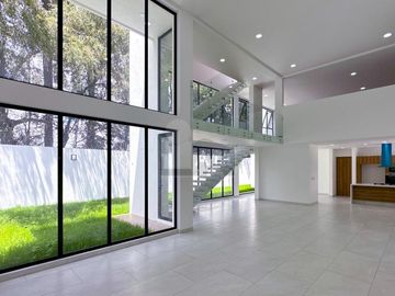Casa en venta en Hacienda San Antonio Metepec con habitación en planta baja