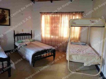 OPORTUNIDAD - VENDO FINCA GANADERA - MESA DE LOS SANTOS