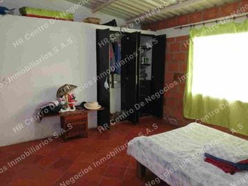 OPORTUNIDAD - VENDO FINCA GANADERA - MESA DE LOS SANTOS