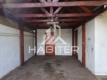 Casa en venta de 4 dorm. en Los Angeles