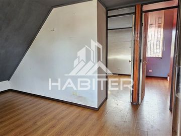 Casa en venta de 4 dorm. en Los Angeles