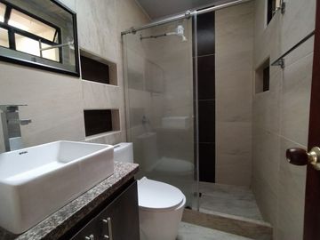 casa en venta en santa monica. Cod V16760
