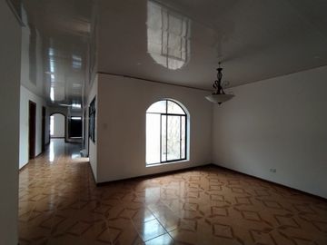 casa en venta en santa monica. Cod V16760