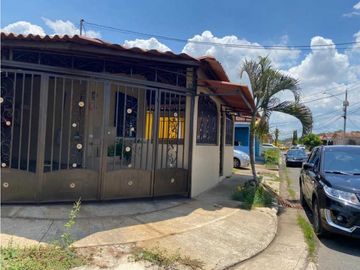 VENDO CASA EN ARRAIJAN ALTOS DEL EL TECAL 2R