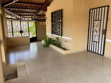 VENDO CASA EN ARRAIJAN ALTOS DEL EL TECAL 2R
