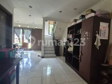 Rumah Luas Harga Terbaik di Komplek Elit Cinere - Masih Nego