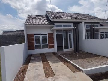 Rumah di Griya PINDAD Asri Rancaekek