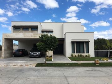 Casa en Yucatan Country Club